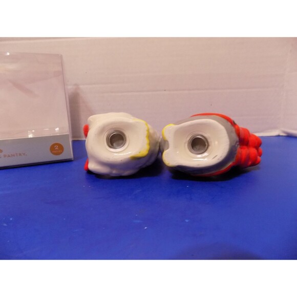 NEW Olivias Pantry Rooster Chickens Hens Salt and Pepper Shakers Country Home - Picture 4 of 7